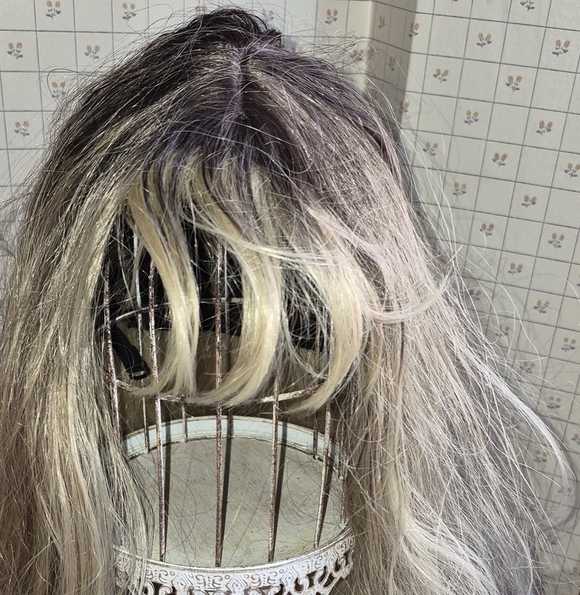 Blonde Long Hair Wig - Picture 7 of 7